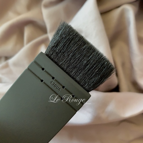 Nars ita contour highlighter makeup brush - Picture 5 of 6